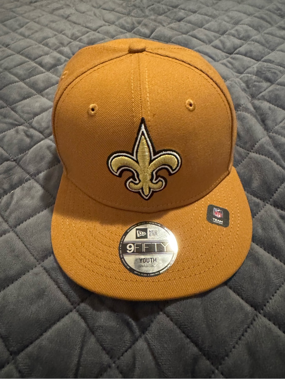 New Era gold Fleur-de-Lis 9FIFTY Youth Snapback Hat